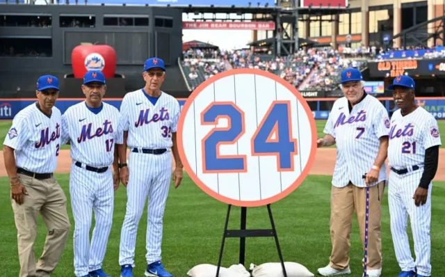 Mets Mays pasó los últimos dos años de su ilustre carrera con los Mets.