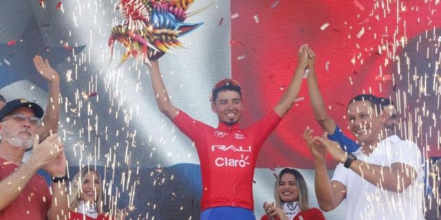 Tour Bolívar Espinoza ganó la séptima etapa y se llevó el tour.