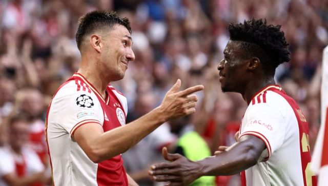 Ajax El Ajax ha cambiado la mitad de su equipo, de entrenador y director deportivo.