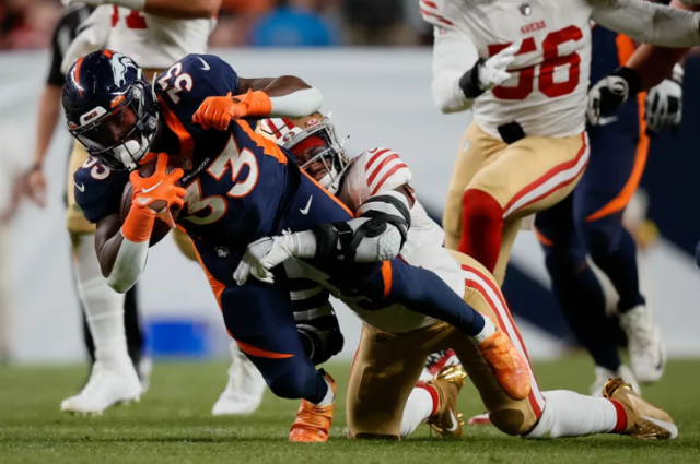 Los Broncos, aún sin convencer, mejoran su marca a 2-1.