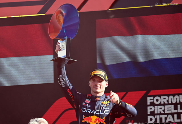 Max Max Verstappen celebra la victoria en Monza.