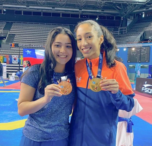 Medallas Daniela Rodríguez y Karoline Castillo dejaron el nombre de Panamá en alto. Foto Cortesía COlimpicoPanama