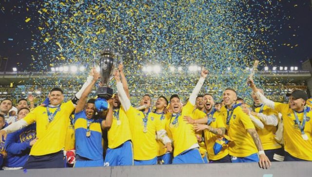 Boca Boca celebra el título del Torneo de la Liga.