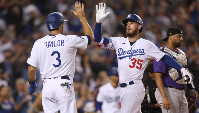 Dodgers Dodgers vinieron anoche de atrás para hacer historia.
