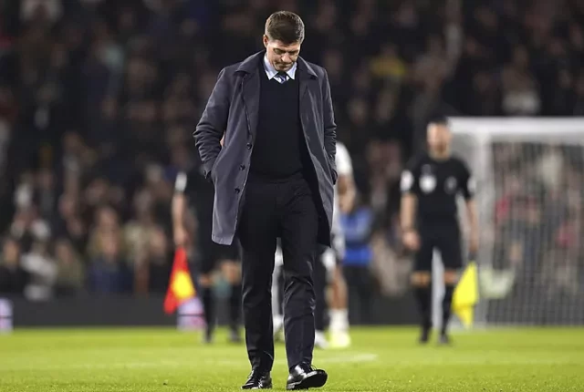 Gerra Gerrard después de su último partido con el Aston Villa.