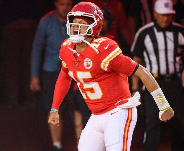 Mahome Patrick Mahomes sumó 3 anotaciones para liderar toda la liga.