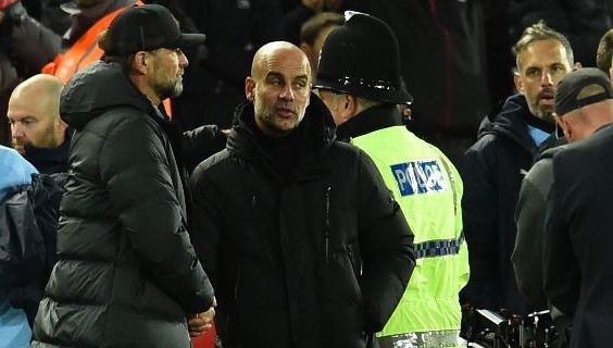 Pep El equipo de Pep perdió 1-0, y ante la grada, que le lanzó monedas.