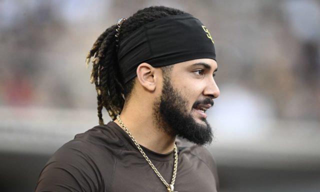 Tatis El dominicano Tatis se perderá los primeros 20 juegos de los Padres.
