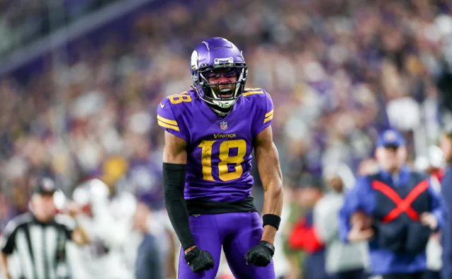 Justin Jefferson anotó el touchdown para abrir el partido.