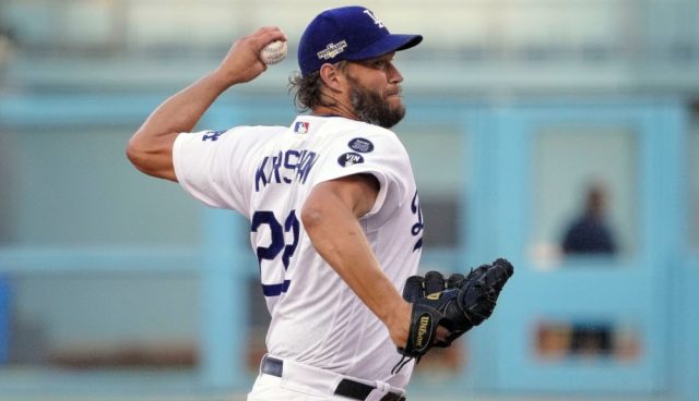 Kershaw tuvo en el 2022 récord de 12-3 con efectividad de 2.28 en 126.1 innings.