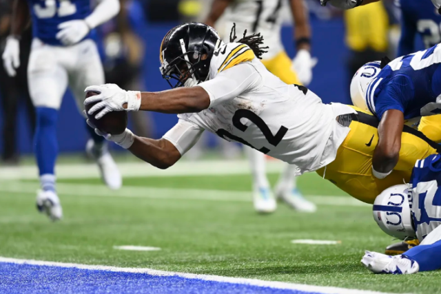 Steelers Steelers aprovecharon robos de balones y errores de los Colts.