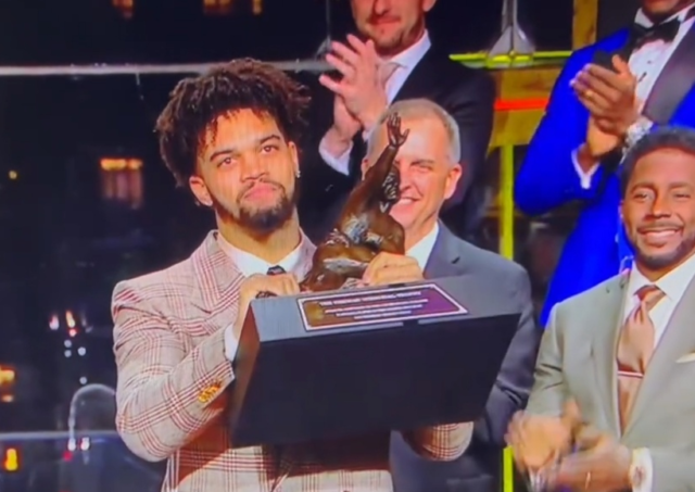 Caleb Williams será elegible para el Draft de la NFL para 2024.