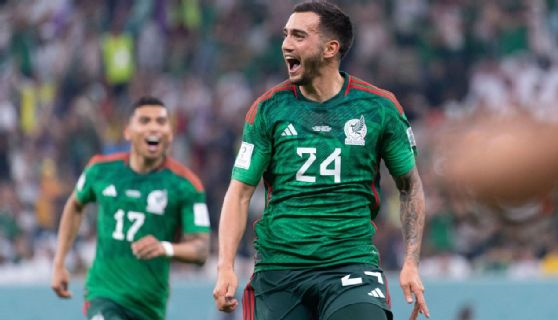 Luis Chávez marcó un gran gol en el último juego ante Arabia Saudita.