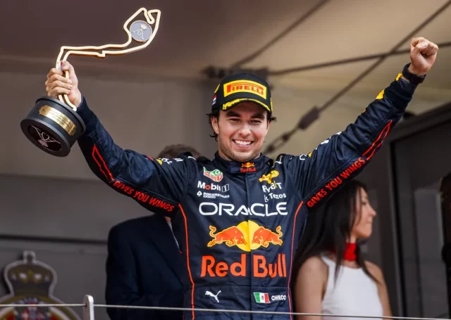 Checo "Checo" Pérez fue galardonado en la ceremonia que se celebró este viernes.