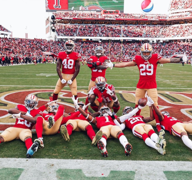 Niners San Francisco 49ers dieron un golpe en la mesa y vencieron a los Miami Dolphins.