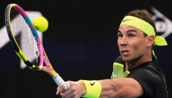 Rafa Nadal en acción frente a Norrie durante la United Cup.