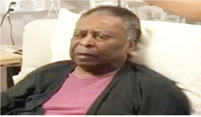 Rey Pelé continúa en un cuarto común del Hospital Albert Einstein de Sao Paulo.