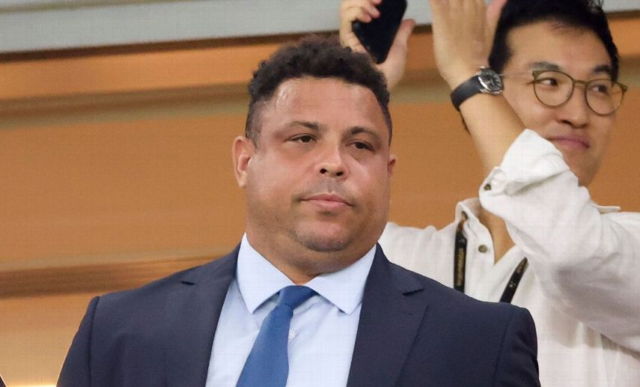 Ronaldo sufrió desde el palco la eliminación de Brasil ante Croacia.