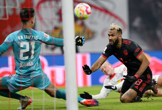 Eric Choupo-Motin marcó el gol del Bayern ante Leipzig.