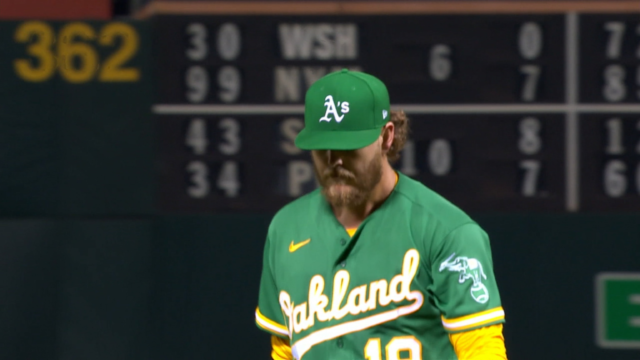 Cole El zurdo abrió 30 encuentros en el 2022 y tuvo efectividad de 3.98.