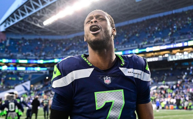 Geno Smith coronó una gran temporada con clasificación a postemporada.