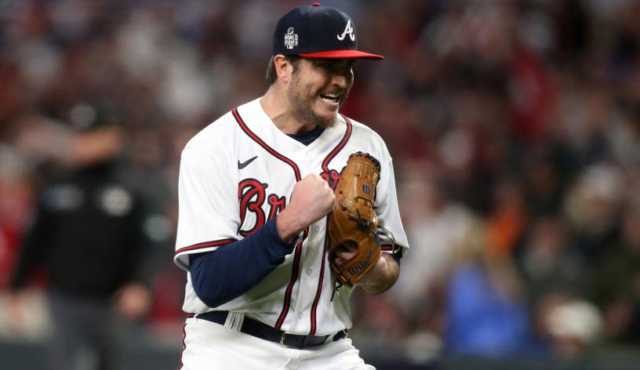 Jackson El veterano de 31 años salvó 18 juegos por los Bravos.