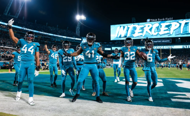 Jaguars ganan el Sur de la AFC por primera vez desde 2017,
