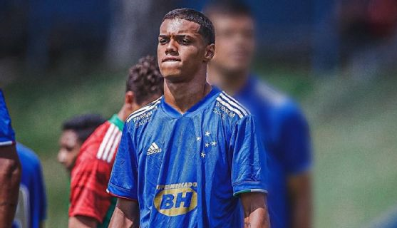 Joan Joao Mendes de Assis Moreira, hijo de Ronaldinho.
