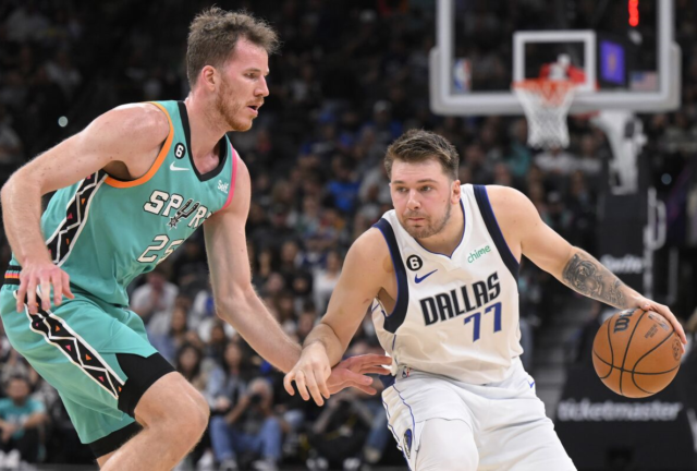 Luka Dončić tuvo su tercera noche de 50 puntos en sus últimos cinco juegos.