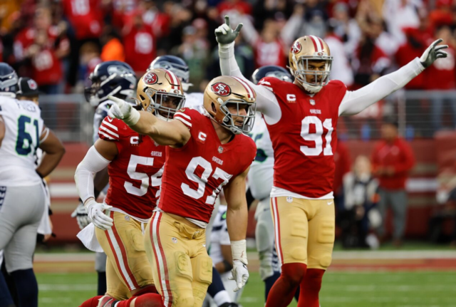 Niners Los 49ers le "pasaron por encima" a Seahawk en la segunda mitad del juego.