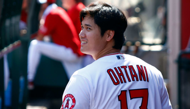 Ohtani Shohei Ohtani tiene contrato con los Angelinos por el 2023.