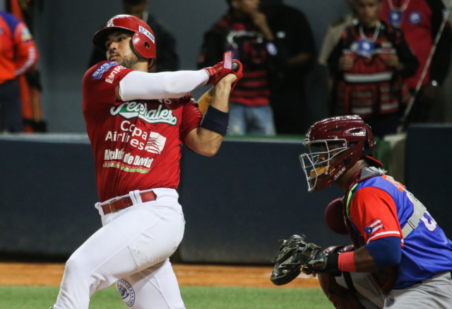 Ivan El grandes ligas Iván Herrera, jugador del partido en victoria de Panamá.