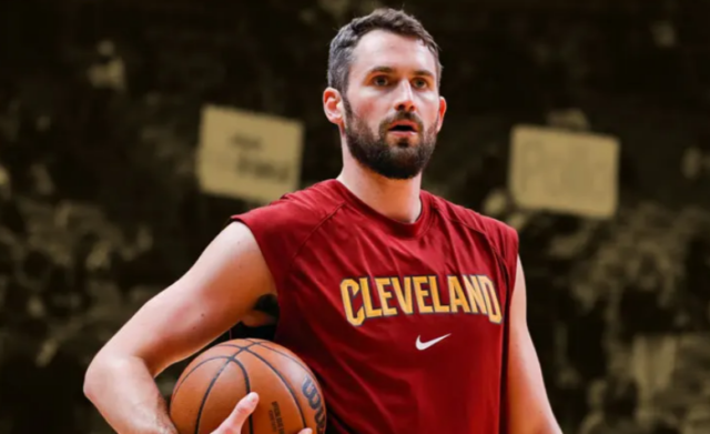 Kevin Love, de 34 años, jugó en Cavaliers desde 2014.