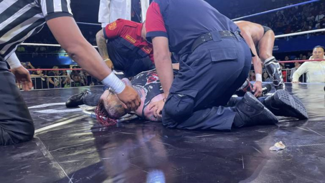 Pagano Pagano sufrió una lesión y fue retirado en camilla.