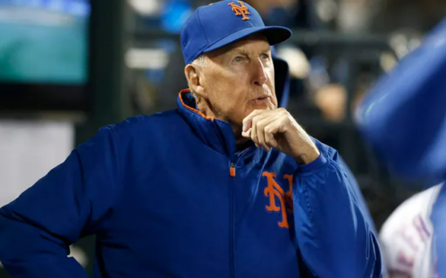 Regan, de 85 años, fungió como coach de lanzadores interino en 2019.