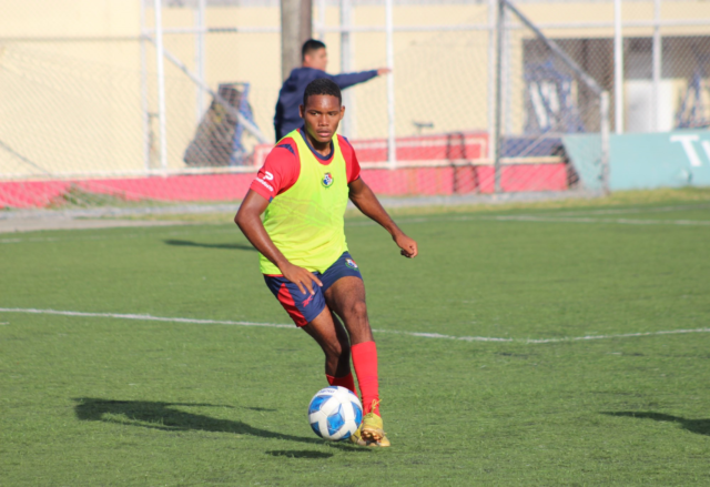 Sub17 Mañana el equipo volverá a entrenar desde las 8am en el “Cascarita” Tapia.