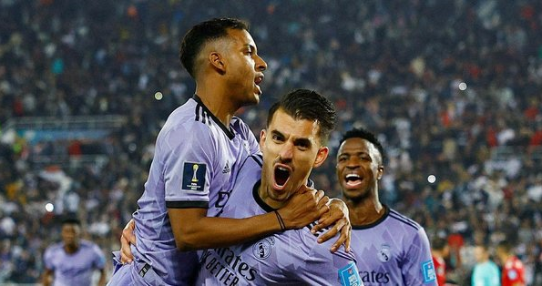 Sufre El Real Madrid anotó dos de los cuatro goles en tiempo de reposición.