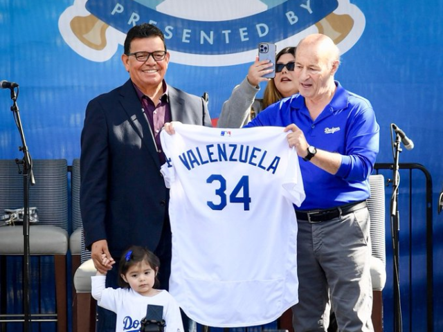 Fernando Valenzuela ganó con los Dodgers la Serie Mundial de 1981.