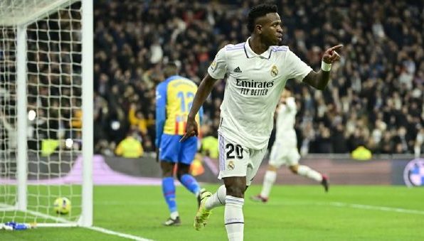Vin Vinicius anotó el segundo dos minutos después del golazo de Asensio.