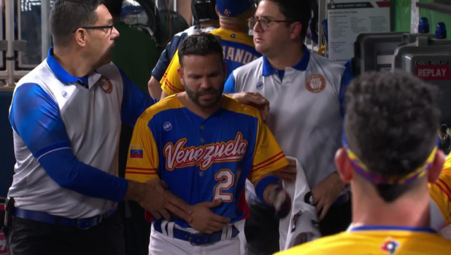 Altuve Momento en que Altuve fue retirado del partido tras pelotazo.