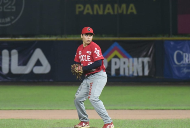 El refuerzo metropolitano Benjamín González dominó a los Vaqueros.