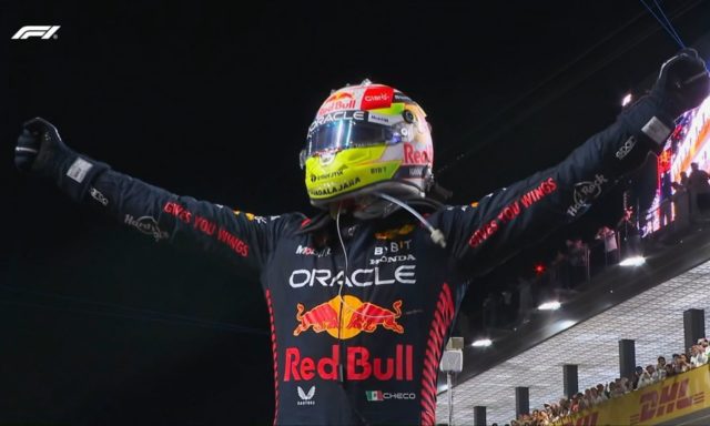 Checo El mexicano Pérez superó a su compañero Verstappen de Red Bull.