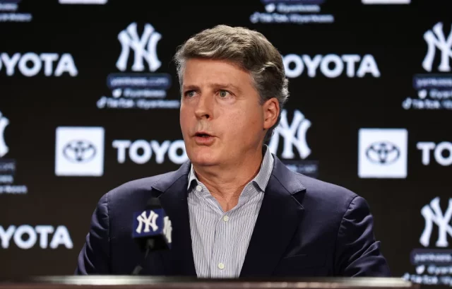 Hal Hal Steinbrenner defiende el Clásico Mundial de Béisbol.