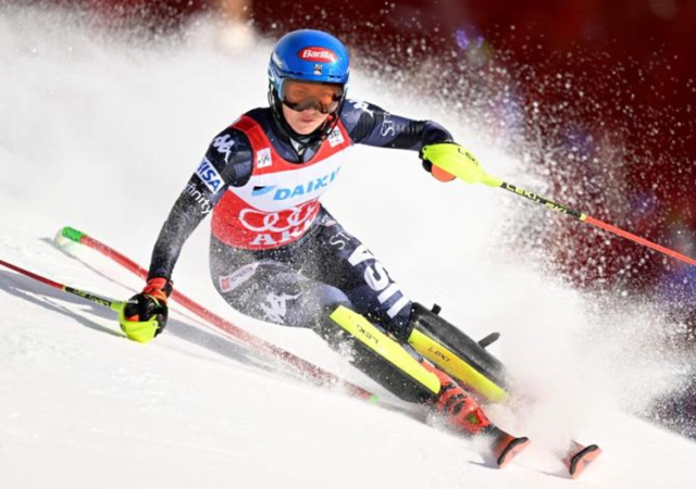 Mikaela Se observa a Mikaela Shiffrin, en el eslalon de Are.