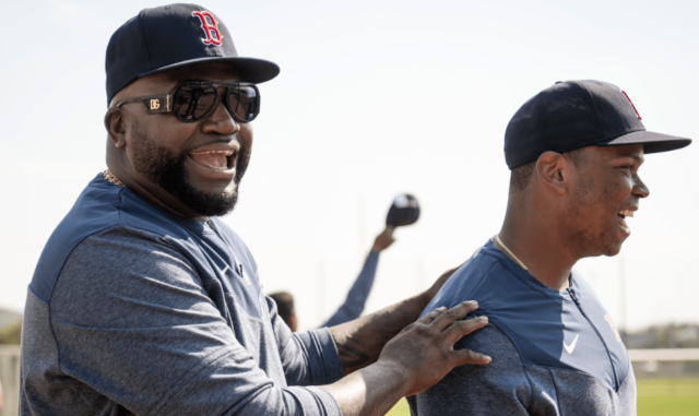 David Ortiz dice que quiere estar más involucrado con Rafael Devers.