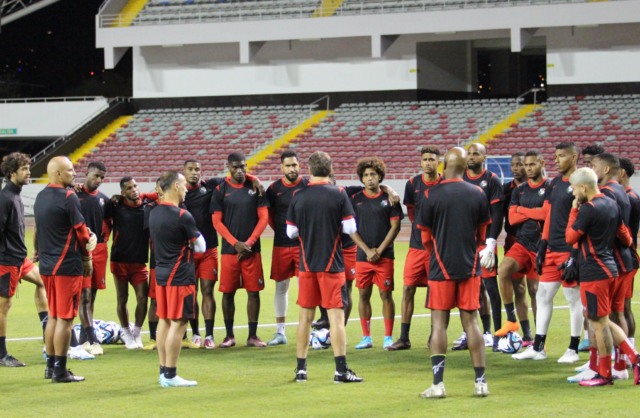 Panas2 El equipo panameño en el reconocimiento de terreno en San José.