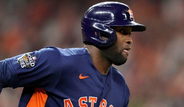 Álvarez se fue de 3-1 con un doblete conectado con fuerza.