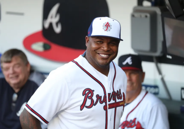Andruw Andruw Jones ganó nueve de sus diez Guantes de Oro.