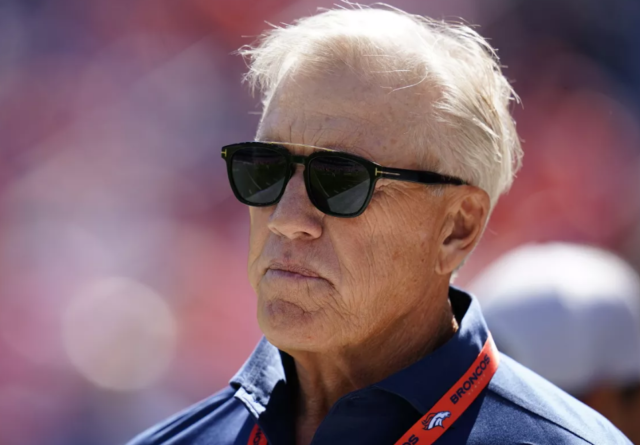 Elway Elway pasó en 2021 a ser presidente de operaciones.