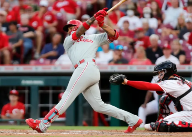 Bethancourt dio un doblete en cuatro turnos y anotó 2 carreras.